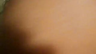 La mia fidanzata si spoglia e si tocca le tette