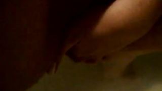 Ditalino nella vasca da bagno