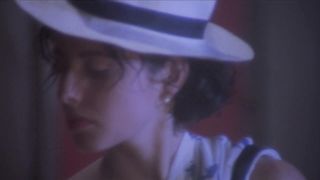 Arrapante Anna Ammirati in "Monella"