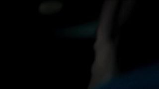 Laetitia Casta piscia in Do not disturb Parte 2