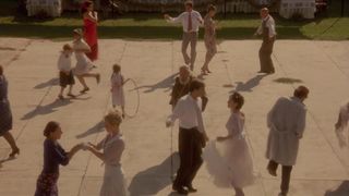 Monella, di Tinto Brass: scena finale