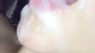 Erika si fa sborrare in bocca Parte 2