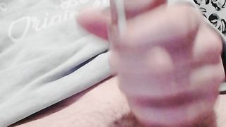 Quanto mi piace sborrare con il mio bel cazzo