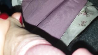 LINGUA, BOCCA, UNGHIE SMALTATE E INFINE SBORRA