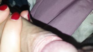 LINGUA, BOCCA, UNGHIE SMALTATE E INFINE SBORRA