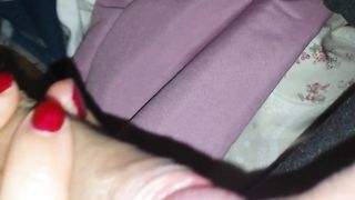 LINGUA, BOCCA, UNGHIE SMALTATE E INFINE SBORRA