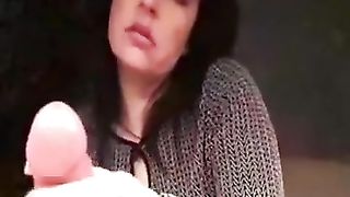 Sega di una milf bruna