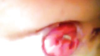 Un ano aperto in primo piano