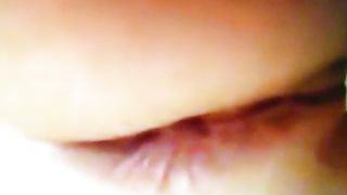 Un ano aperto in primo piano