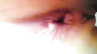 Un ano aperto in primo piano