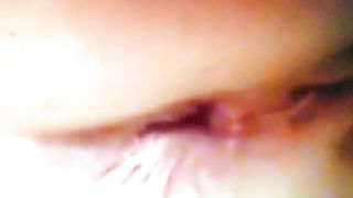 Un ano aperto in primo piano