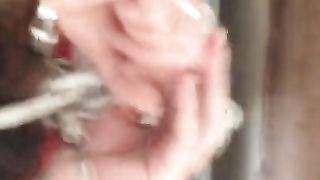 METTO LE MANETTE ALLA MIA VICINA...PERCHE' LE PIACE!