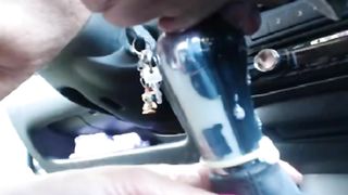 Si rompe il culo col cambio della macchina