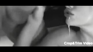 Sborrata in faccia da 2 cazzi