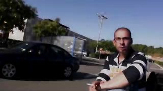 Gola profonda da milf spagnola bionda