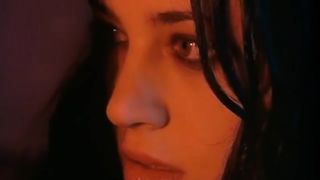 Asia Argento in Scarlet Diva: scene hot al completo!