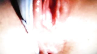 Più facile buttarla fuori da dietro che dalla figa