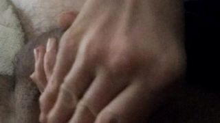 Mio marito ama farsi accarezzare il cazzo dolcemente