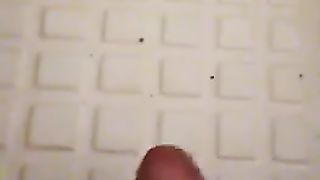 Anteprima del video: Mi sego nella doccia