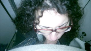 Mi succhia il cazzo nel bagno di un treno