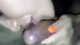 Anteprima del video: Giovane adorabile succhia cazzi