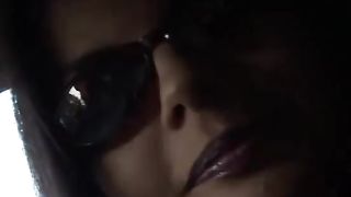 Alle ragazze piace essere trombate da sconosciuti