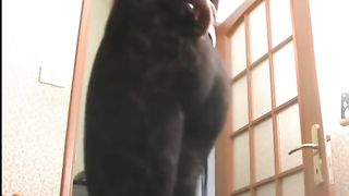 La mia amica troia in sexy lingerie nera