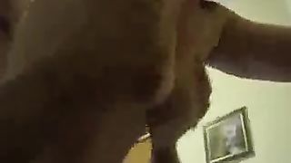 Moglie italiana tettona sesso a tre