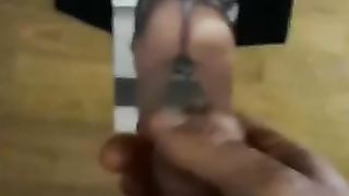 Tributo e skizzata da paura