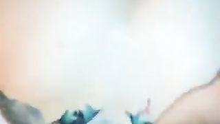 Bellissima trans sfonda una sua amica