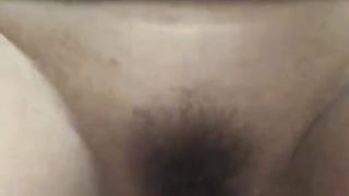 Mia moglie che si spacca la figa con cazzo enorme finto