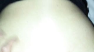 Milf italiana prende un giovane cazzo nel bel culo