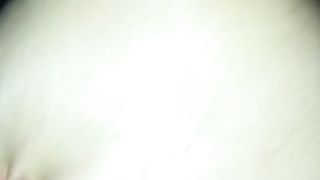 Milf italiana prende un giovane cazzo nel bel culo