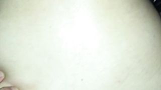 Milf italiana prende un giovane cazzo nel bel culo