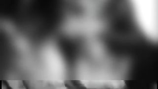 Cazzo duro in bocca con ingoio