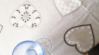 Chi gradisce una tazza di sborra?