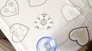 Chi gradisce una tazza di sborra?