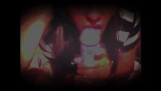 Succhio il cazzo fino a sentire la sborra calda nella mia bocca