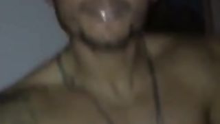 Coppia che scopa ripresa da un amico