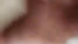 Ragazzo italiano si svuota le palle segandosi