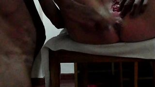 G...... prima mi sega e poi si fa inculare