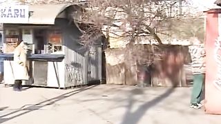 Pisciate in pubblico