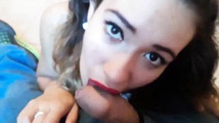 Jelene una ragazza già esperta in pompini 3