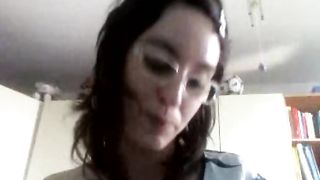 Anteprima del video: Sega a letto da brunetta carina