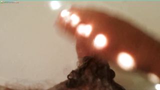 RAGAZZO ITALIANO SI LAVA IL CAZZO