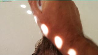 RAGAZZO ITALIANO SI LAVA IL CAZZO