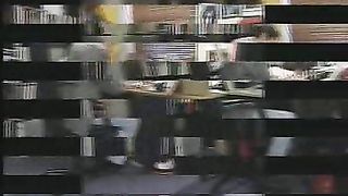 Teen tettona bionda scopata in ufficio