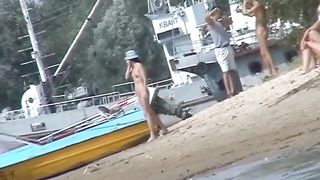 Corpi al sole e nudismo vintage