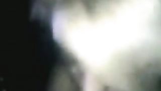 Pompino amatoriale di una biondona