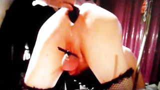 Anteprima del video: Dopo aver aperto il buchetto con una melanzana...